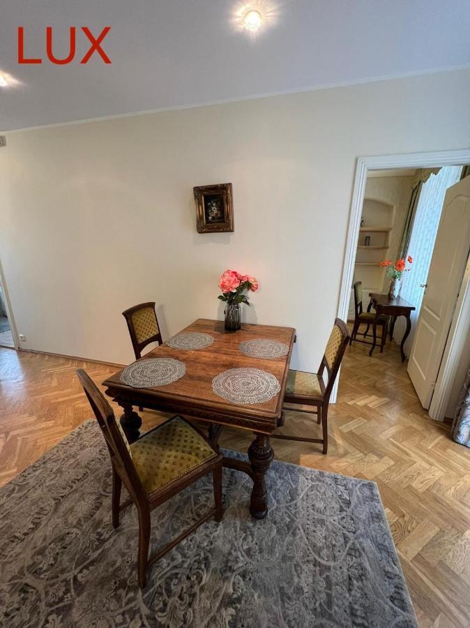 Hansa Apartment Tallinn Luaran gambar